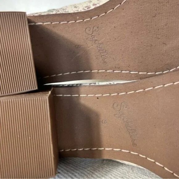 Seychelles NEW Occasion Nueutral Snake Print Ankle Boot- Size 8 - Picture 9 of 14